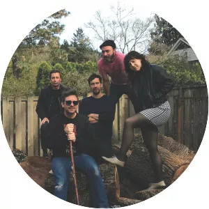 Sonny & The Sunsets - Musical group