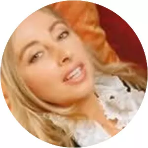 Sophia Nash - Author