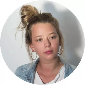 Sophie Breyer - Actress