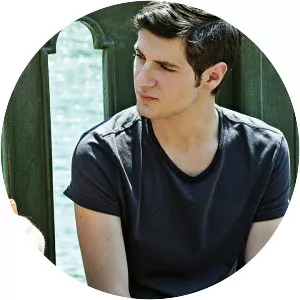 Sorry Angel - 2018 ‧ Drama/Comedy-drama ‧ 2h 13m