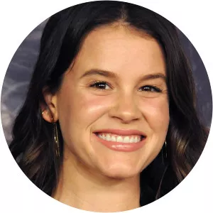 Sosie Bacon - American actress