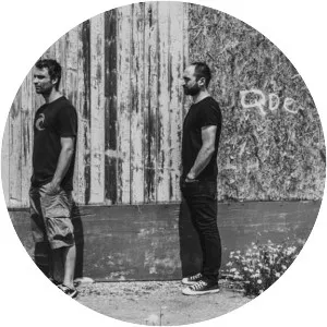 Sounds Against Vultures