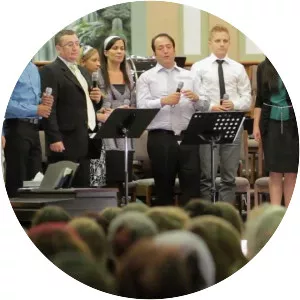 Speranta si Prietenii - Musical artist