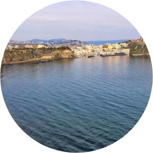 spiaggia chiaia abbazia di san michele arcangelo