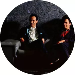 Split Mirrors - Pop band