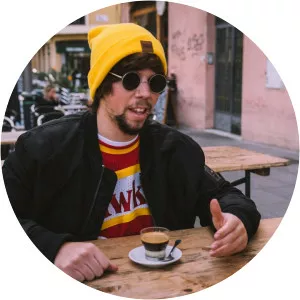 Spok Sponha - Musical artist