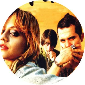 Spun - 2002 ‧ Drama/Comedy-drama ‧ 1h 41m