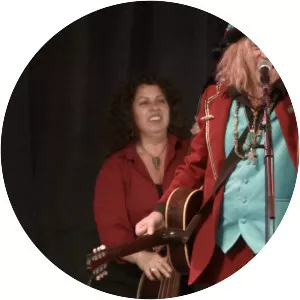 Squirrel Nut Zippers