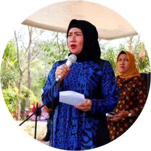 Sri Ayu Mihari - Musa Rajekshah's wife