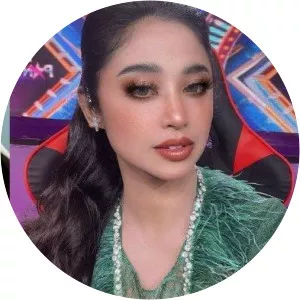 Sri Muna - Dewi Persik's mother