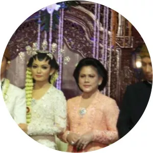 Sri Partini photograph