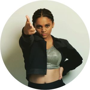 Srushti Tawade - Internet personality