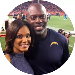 Stacey Bell - News anchor ‧ Anthony Lynn's wife