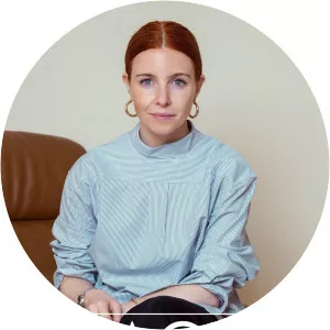 Stacey Dooley Sleeps Over