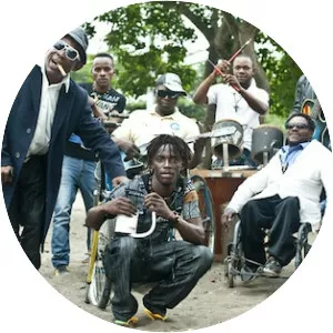 Staff Benda Bilili - Musical group