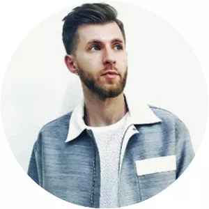 Stan Sono - Musical artist