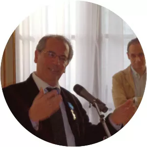 Stavros Katsanevas - Professor