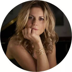 Stefania Tallini Musician