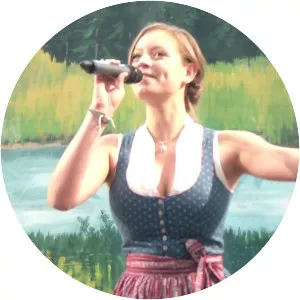 laura kamhuber stefanie jodl