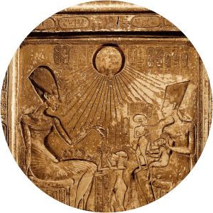 Stela of Akhenaten and his family - Art object