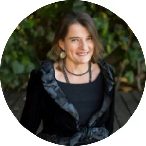 Stella Quinn photograph