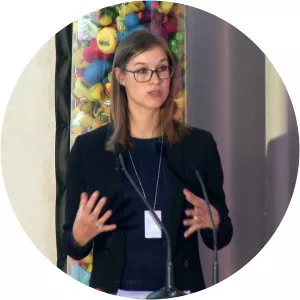 Stephanie Rap - Author