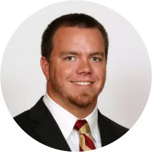 Sterling Lovelady - American football offensive lineman