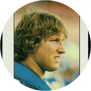 Steve August - American football player