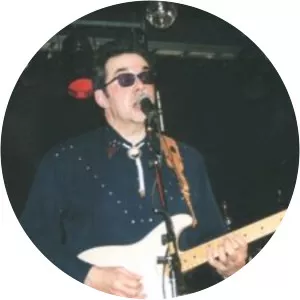 Steve Bloomfield Musician