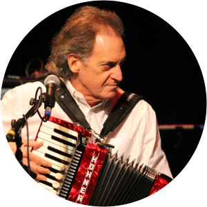 Steve Conn - Musical artist