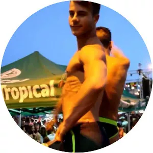 Steve Es - Musical artist