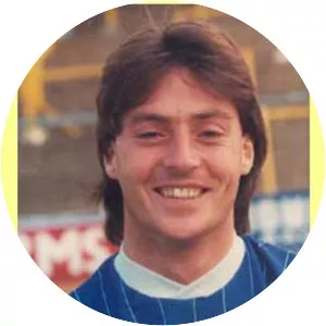 Steve Lowndes - Footballer