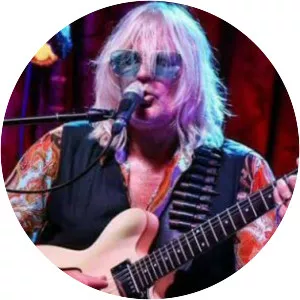 Steve Lucas - Musical artist