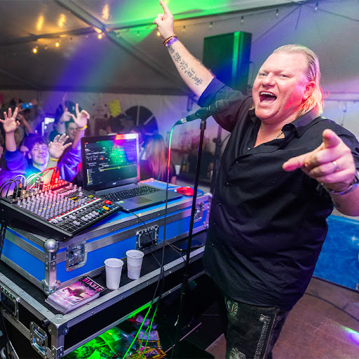 Stevie Entertainment - DJ service in Austria