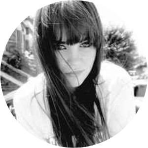 Stevie Neale - Singer