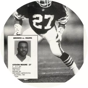 Stevon Moore - American football player
