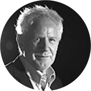 Stewart Mackinnon - Film producer