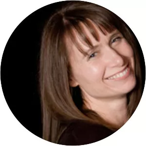 Stina Lindenblatt - Author