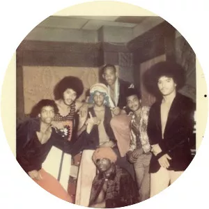 joanna brouk stone coal white