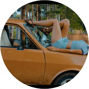 Strange Planet Theory - 2018 ‧ Short ‧ 15 mins