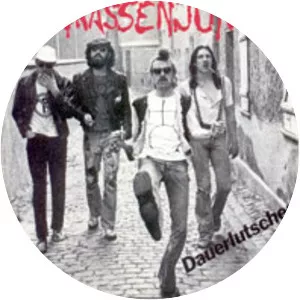 Strassenjungs - Musical group