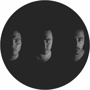 Strawberry Girls - Rock band