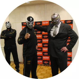 Strong Machine J photograph