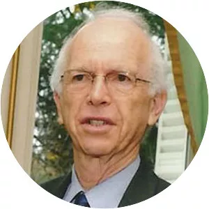 Stuart J Edelstein