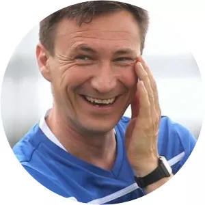 Stuart Maynard - Football manager