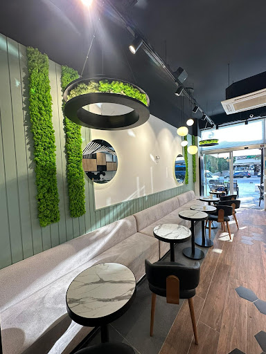 Suadiye Nazar Profiterol