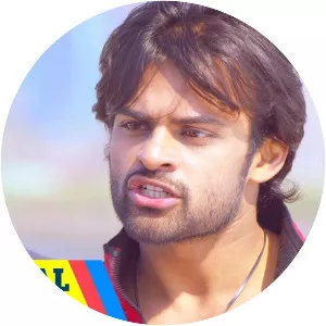 Subramanyam For Sale - 2015 ‧ Action/Romance ‧ 2h 34m