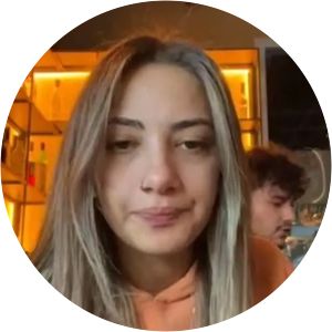 Sude Yalcinkaya photograph