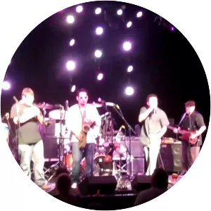 SUENALO - Musical artist