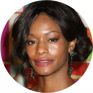 Sufe Bradshaw - American actress
